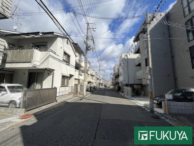 4LDK House for Sale in Kobe Nada Ward, Near Shinzaike Station - Image 1