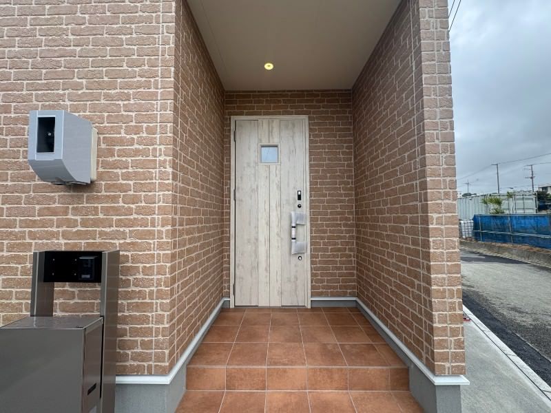 Modern 3LDK Detached House for Sale in Yaese, Okinawa - Thumbnail 3