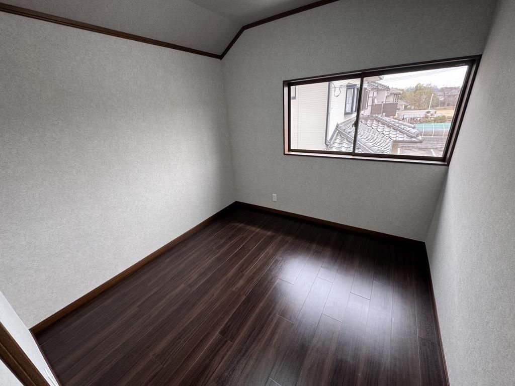 Renovated 4DK House for Sale in Kobe Nishi Ward - Thumbnail 4
