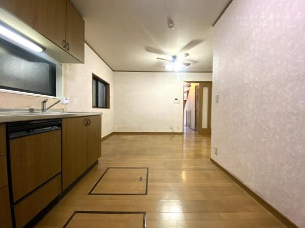 4SLDK Wooden House for Sale in Nagaokakyo, Kyoto - Thumbnail 3