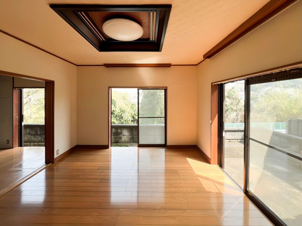 5LDK Detached House for Sale in Hannan City, Osaka - Thumbnail 4