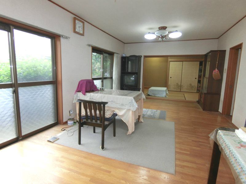 3SLDK Detached House for Sale in Ikeda City, Osaka - Thumbnail 3
