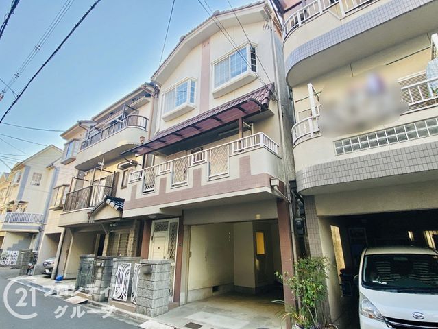 4LDK Detached House for Sale in Kadoma, Osaka - Thumbnail 2