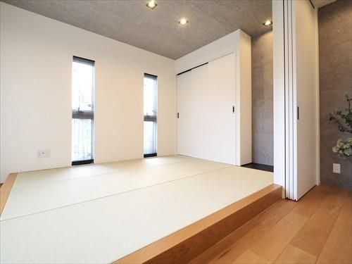 4LDK Detached House for Sale in Ashiya, Hyogo 127.2 sqm - Thumbnail 2