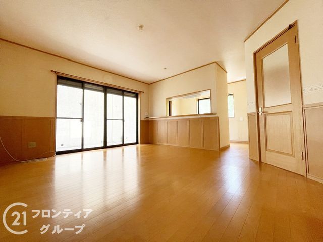4LDK House for Sale in Ikoma-shi, Nara, 91.66 sqm - Thumbnail 3