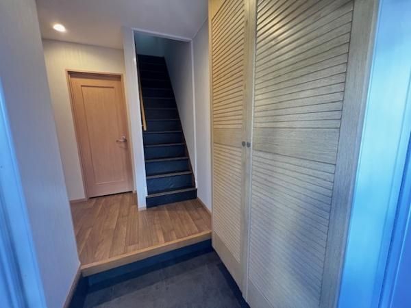 Renovated 2LDK House for Sale in Higashiosaka, Osaka - Thumbnail 4