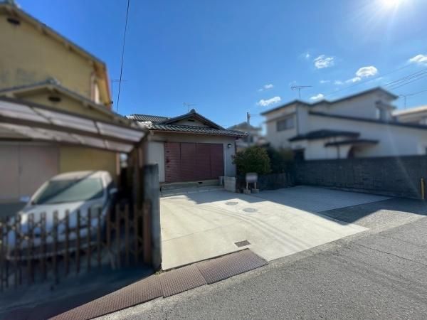 5DK House for Sale in Wakayama City - 148 sqm - Image 1