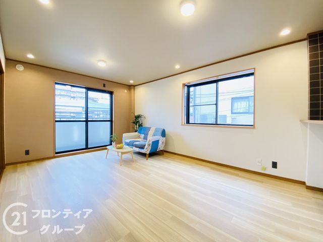 Renovated 4SLDK Steel House near Shimo-Shinjo Station, Osaka - Thumbnail 3