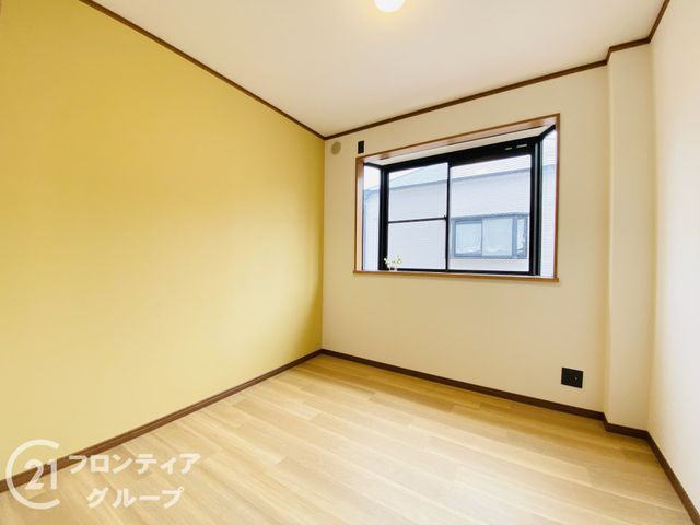 Renovated 4SLDK Steel House near Shimo-Shinjo Station, Osaka - Thumbnail 4