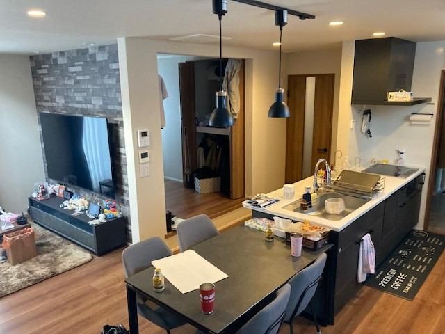 Modern 4SLDK House in Eniwa Hokkaido with External Insulation - Thumbnail 2