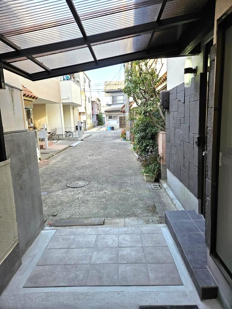Renovated 4DK House for Sale in Suminoe-ku, Osaka - Thumbnail 2