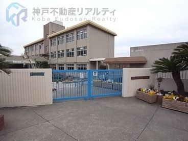 Steel-Frame 4LDK House with Office Space in Kobe Shioya - Thumbnail 2