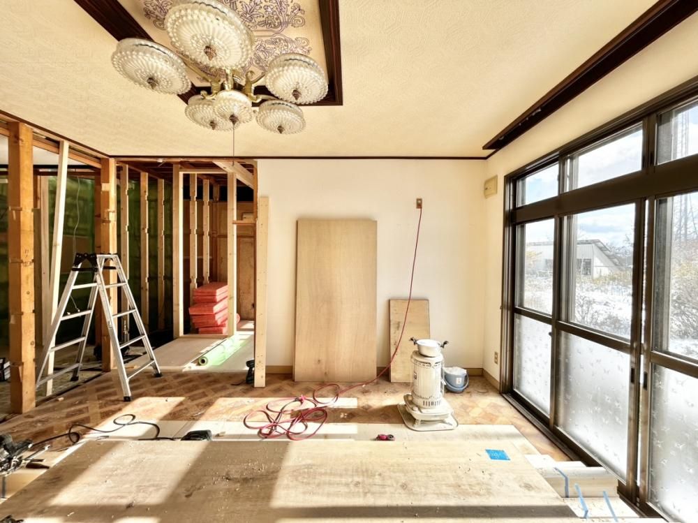 Renovated 4LDK House with Garage in Muroran, Hokkaido - Thumbnail 4