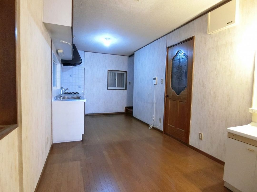 3LDK Steel Frame House for Sale in Higashiosaka, Osaka - Thumbnail 2