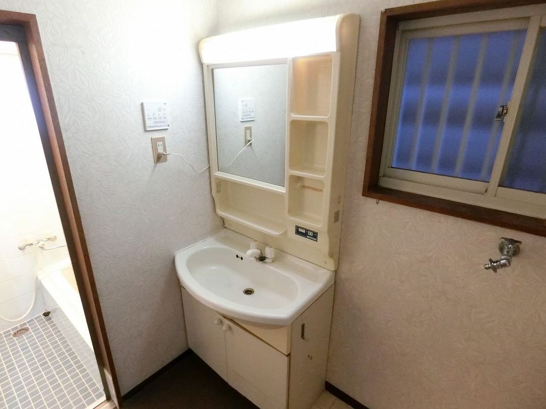 3LDK Steel Frame House for Sale in Higashiosaka, Osaka - Thumbnail 4