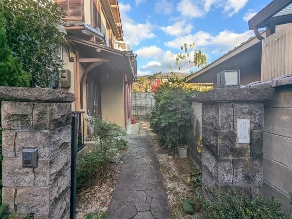 5DK Detached House for Sale in Iwakura, Kyoto | Near Hachimannen Station - Thumbnail 3
