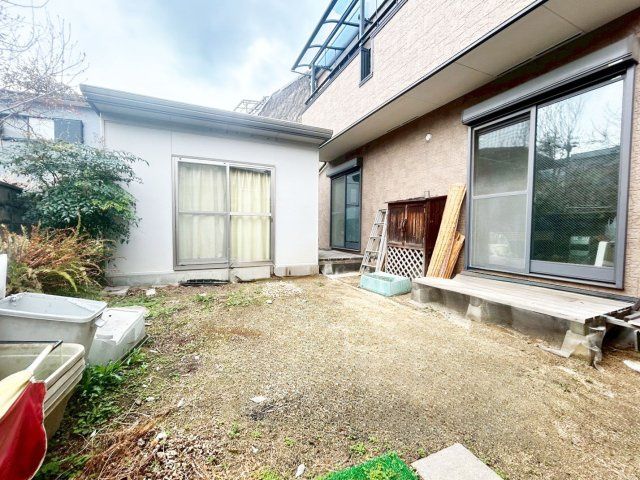 6LDK House for Sale in Konohana Ward, Osaka with 4-Car Parking - Thumbnail 4