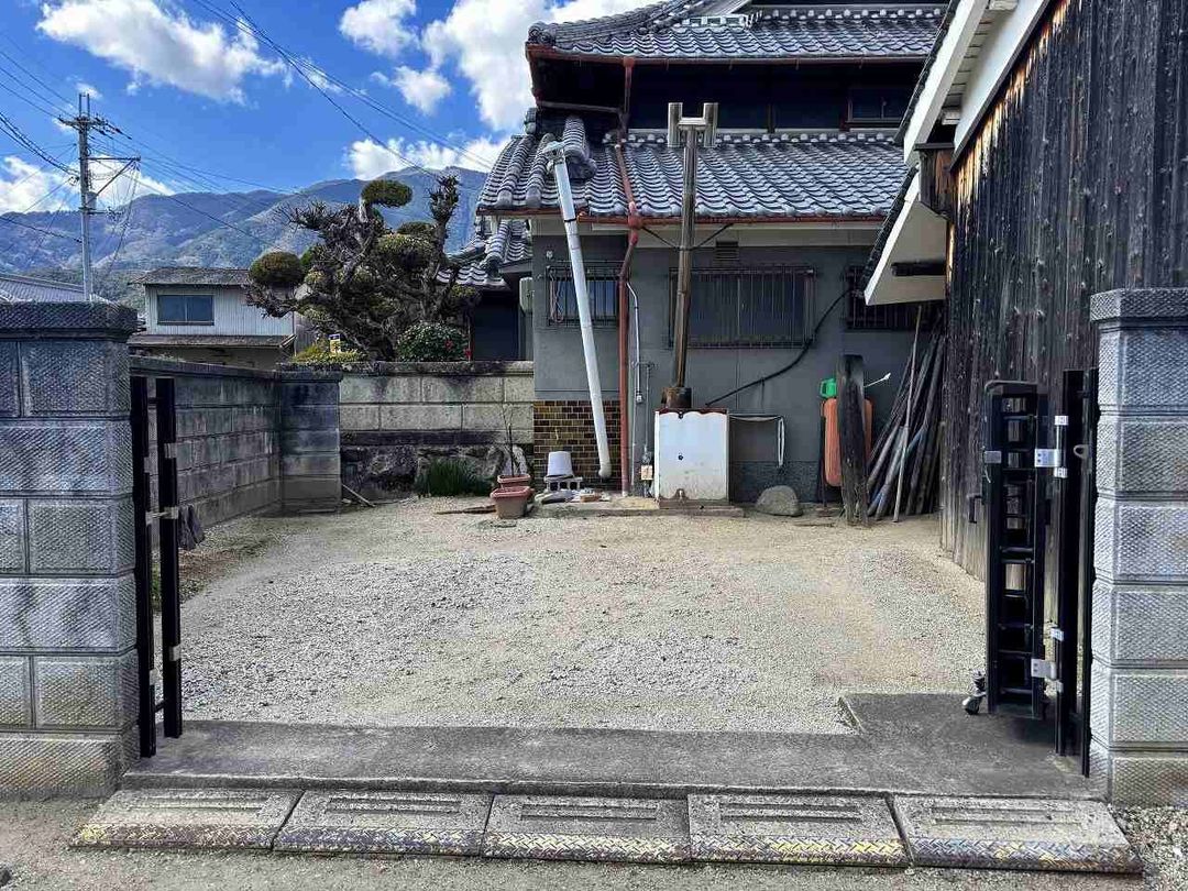 Spacious 11SDK House for Sale in Gose, Nara - 274 sqm - Thumbnail 2