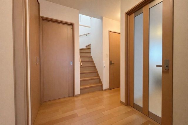 4LDK Solar Panel Home in Kaizuka Osaka | 2010 Build - Thumbnail 3