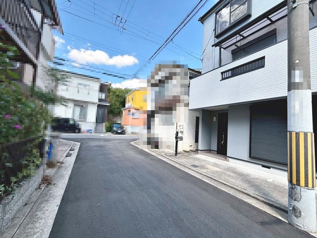 Renovated 4LDK House for Sale in Sakai, Osaka - Thumbnail 2