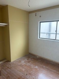 4LDK Corner Lot House for Sale in Kadoma City, Osaka - Thumbnail 3