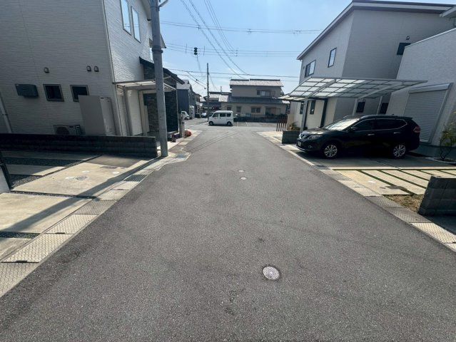 4LDK Modern House with Solar Panels in Himeji, Hyogo - Thumbnail 4