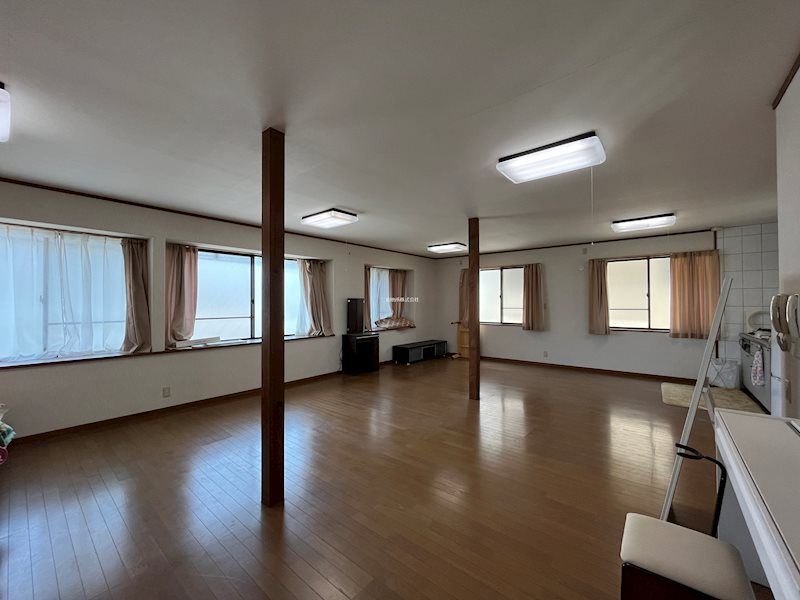 Shop & 5LDK House in Historic Chofu, Shimonoseki - Thumbnail 4