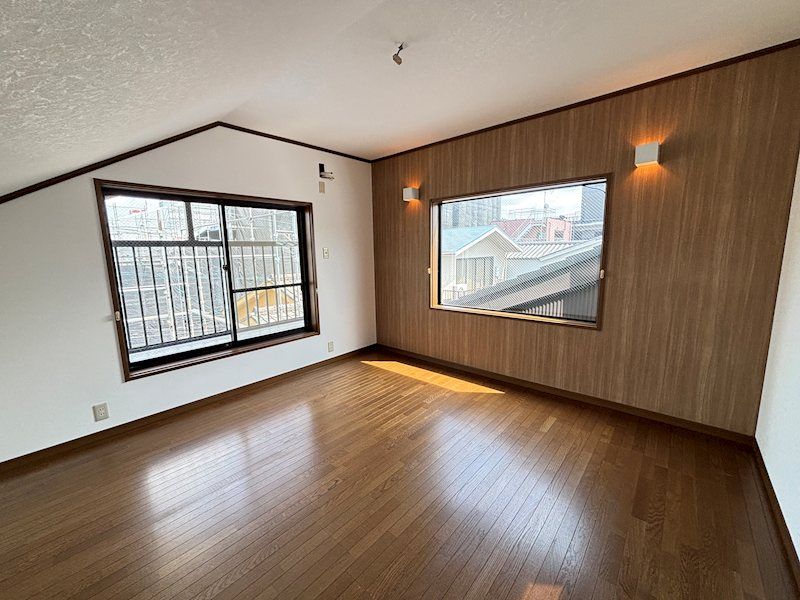 2SLDK 3-Story House for Sale Near Enmachi Station, Nakagyo Ward - Thumbnail 3