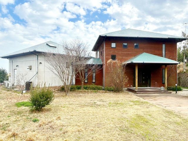 Ocean View House on Large Plot in Shimonoseki, Yamaguchi - Thumbnail 2