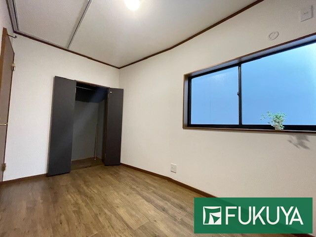 Renovated 3-Storey House near Abeno Station, Osaka - Thumbnail 4