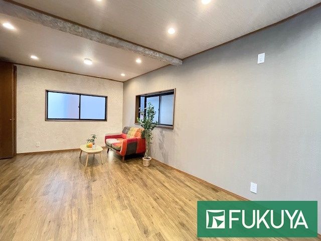 Renovated 3-Storey House near Abeno Station, Osaka - Thumbnail 3