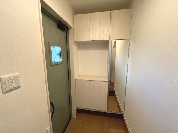 Modern 3LDK House with Solar Panels in Neyagawa, Osaka - Thumbnail 2