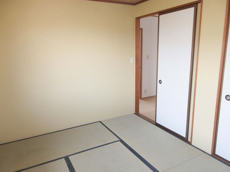 Renovated 4SLDK House in Gojo City, Nara - 93.45 sqm - Thumbnail 4