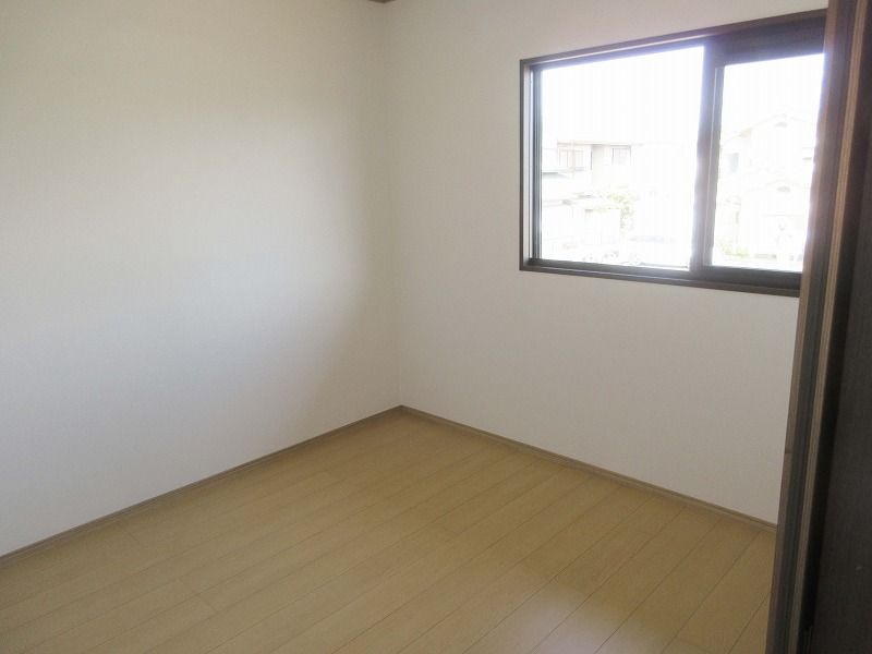 Renovated 4SLDK House in Gojo City, Nara - 93.45 sqm - Thumbnail 3