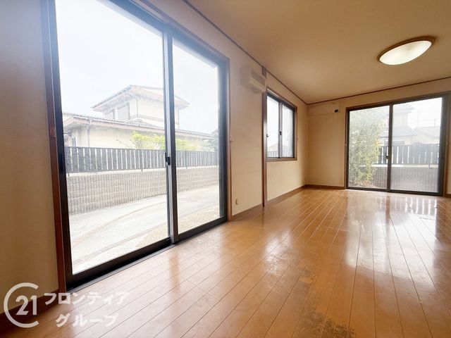 5LDK Detached House for Sale in Himeji, Hyogo - Near Hiramatsu Station - Thumbnail 3