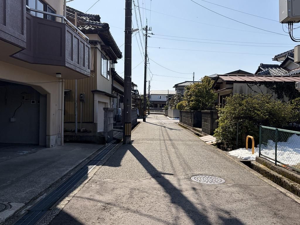 5SLDK House with EV Charging in Kanazawa, Ishikawa - Thumbnail 2