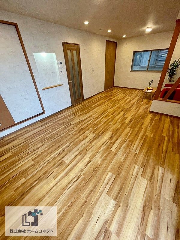 Renovated 4LDK House in Kadoma, Osaka for Sale - Thumbnail 4