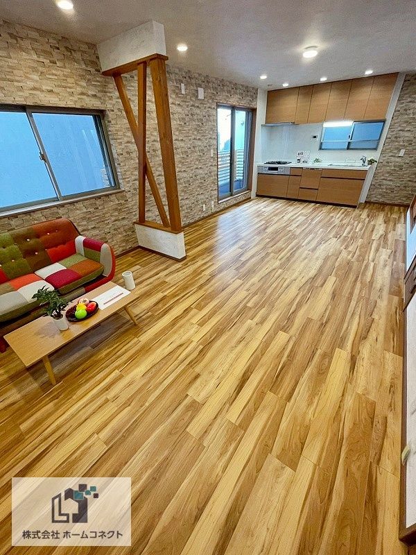 Renovated 4LDK House in Kadoma, Osaka for Sale - Thumbnail 3