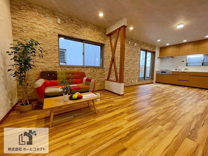 Renovated 4LDK House in Kadoma, Osaka for Sale - Thumbnail 2