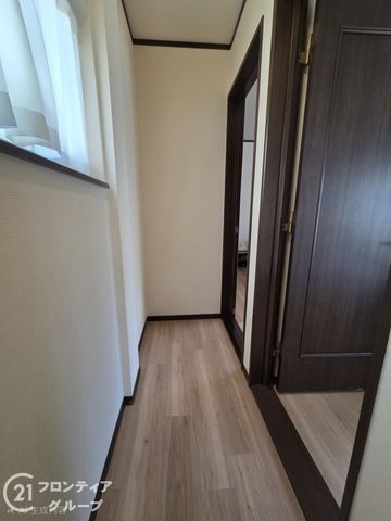 4LDK Steel-Frame House for Sale in Hirano Ward, Osaka - Thumbnail 3