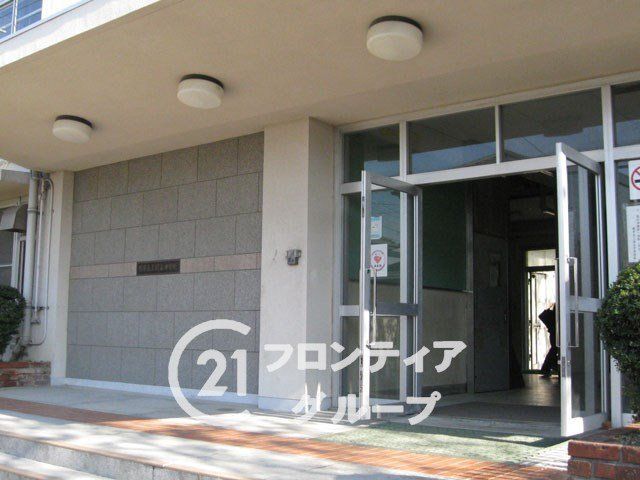 Modern 3LDK Detached House for Sale Near Sakaiminami Station, Osaka - Thumbnail 3