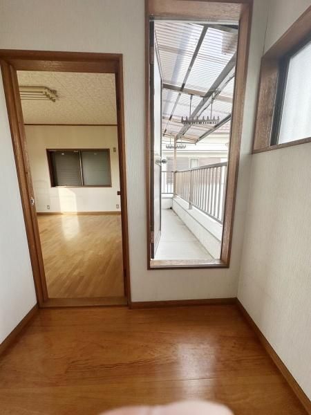 4DK House for Sale in Izumisano, Osaka - 90.72 sqm - Thumbnail 4