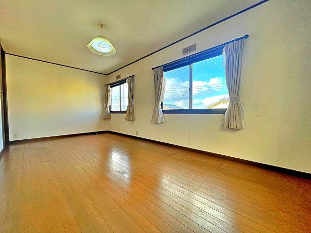 6LDK Used House for Sale in Kameoka, Kyoto - 135.52 sqm - Thumbnail 2