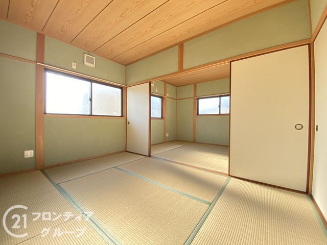 6LDK House for Sale in Hirohata-ku, Himeji, Hyogo - Thumbnail 3
