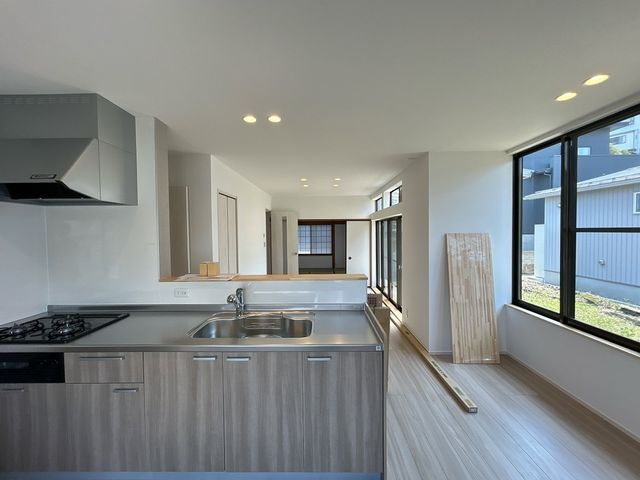 Renovated 4LDK House in Kanazawa with Parking - Thumbnail 3