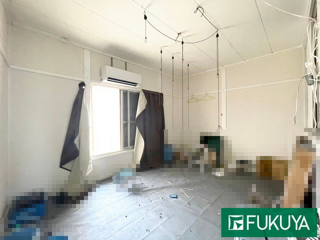 3DK Terrace House for Sale in Neyagawa City, Osaka - Thumbnail 2