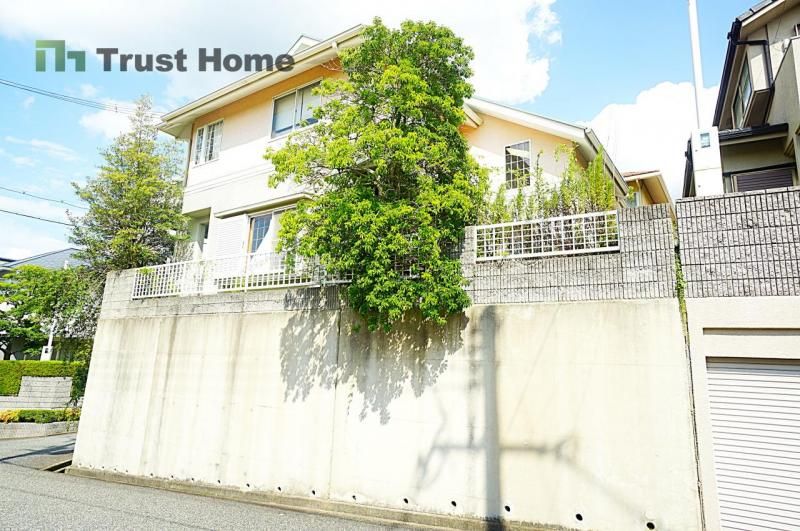4SLDK House with Garage & Views in Kobe's Kita Ward - Thumbnail 3