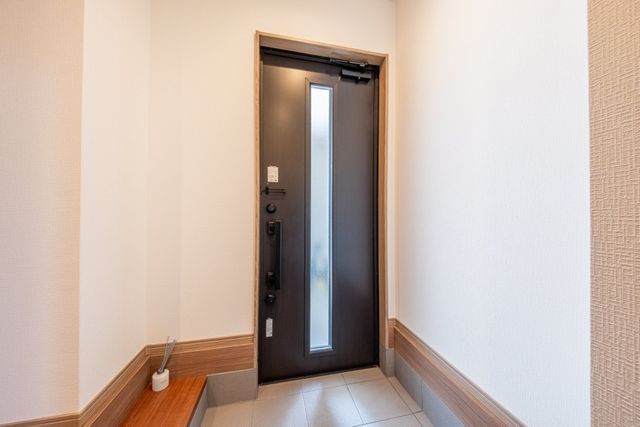 Modern 4LDK House for Sale in Suita, Osaka - Near Esaka Station - Thumbnail 2