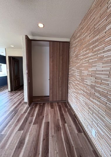 4LDK Renovated House Near Asashiobashi Station, Osaka - Thumbnail 4