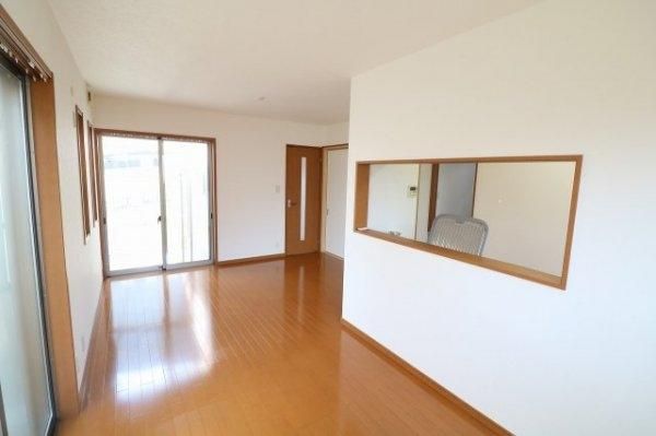 4LDK Detached House for Sale in Kaizuka, Osaka - Thumbnail 3